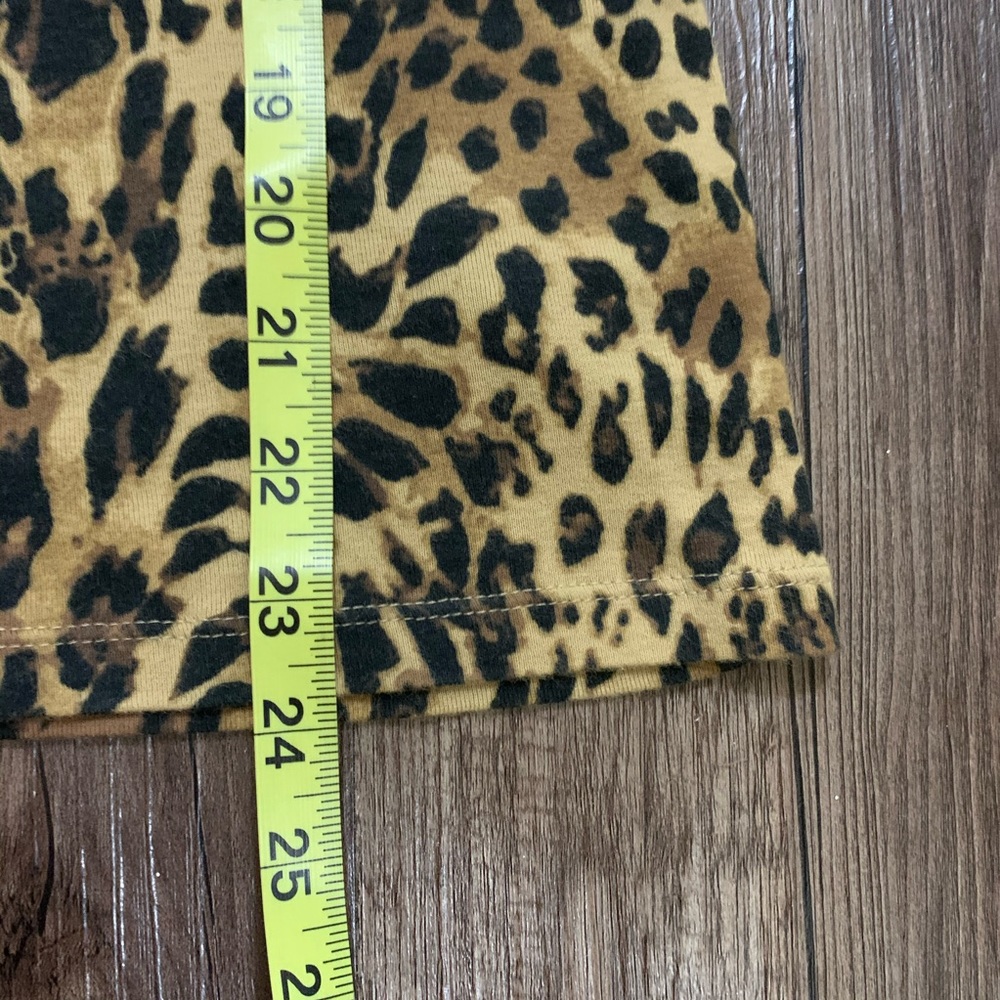 Chaps Leopard Animal Print Short Sleeve Large Top - Picture 11 of 11